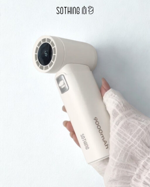 可以當尿袋用嘅風扇仔🌬️
今個夏天最正嘅發現!
唔單止係風扇咁簡單,仲係個9000mAh大容量尿袋🔋
▸ 手機Size超便攜
▸ 顏值在線出街仲吸睛過自拍
▸ 續航力堅!開一段風可以用足全日💯
💁♀️ 真心話:帶出街真係方便到喊,以後等車唔會再身水身汗啦!
💡 溫馨提示:9000mAh夠叉滿手機1-2次,風扇+充電二合一真係無得輸!
30分鐘
#SOTHING #向物 #風扇 #ENGINEpower #bigcasetechnology#sothinghk #sothingmo #sothinghongkong #sothingmacao #handheldfan #coolfinds #portablefan #summercoolers #outdoorlovers #hikers #outdoorfans #coolers #coolgadgets #fan #handheldfan #deskfan #smallfan #officefan #minifan #summeressentials #besthopeltd #besthope #hktvmall #hktvmall澳門